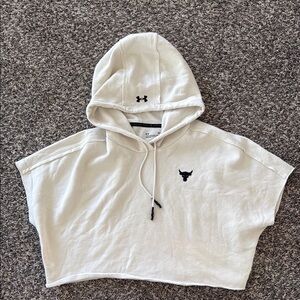 Under Armour Off-White Hoodie with Black Accents